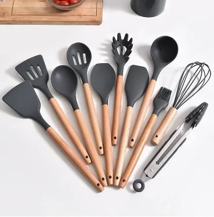 Conjunto de Colheres de Silicone para Cozinha – Antiferrugem, Livre de BPA, com Cabo de Madeira – Kit com 12 Peças de Utensílios de Cozinha