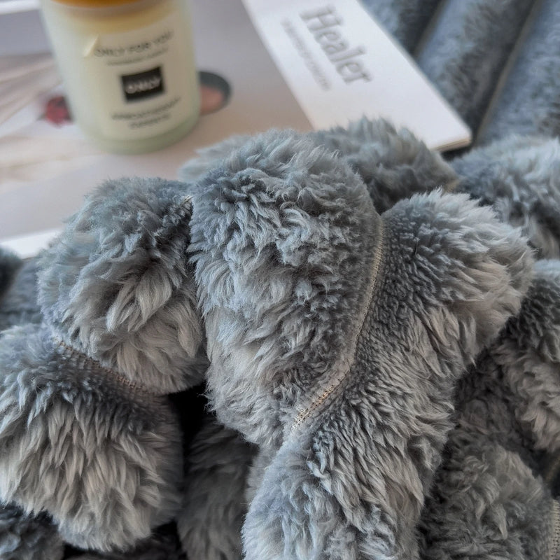 Manta Multifuncional Listrada – Super Conforto para Cama, Sofá, Soneca ou Pet