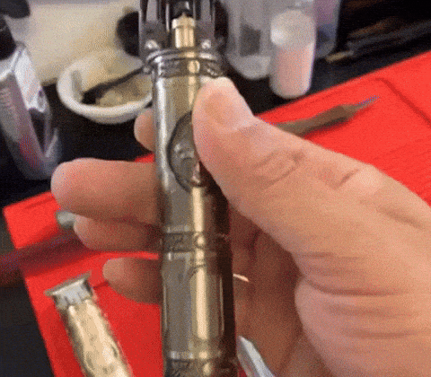 Máquina Profissional Dragão Acabamento Sem Fio Cabelo Barba Pezinho